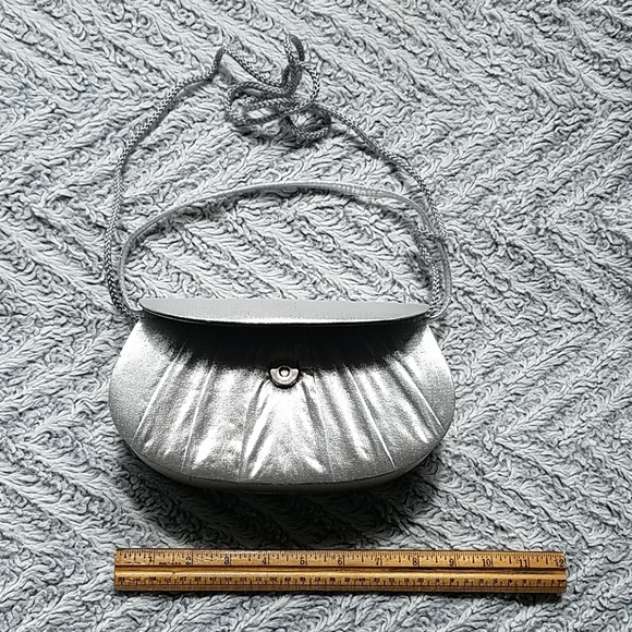 Silver convertible handbag - Picture 3 of 4